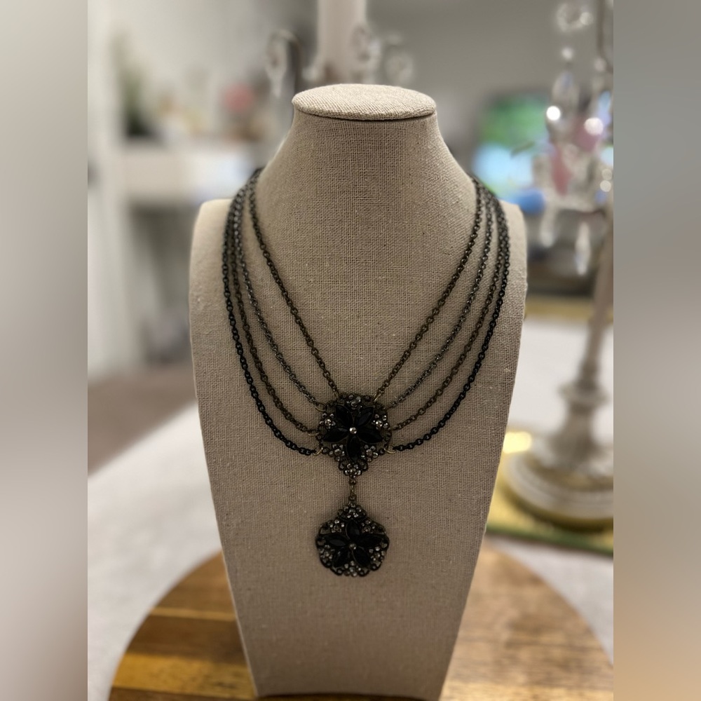 Gothic Victorian Style Black Faceted Bicone Flower Rhinestone Festoon Necklace - Picture 5 of 5